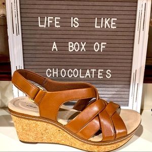 Clarks Annadel Rayna wedge sandal, dark tan leather